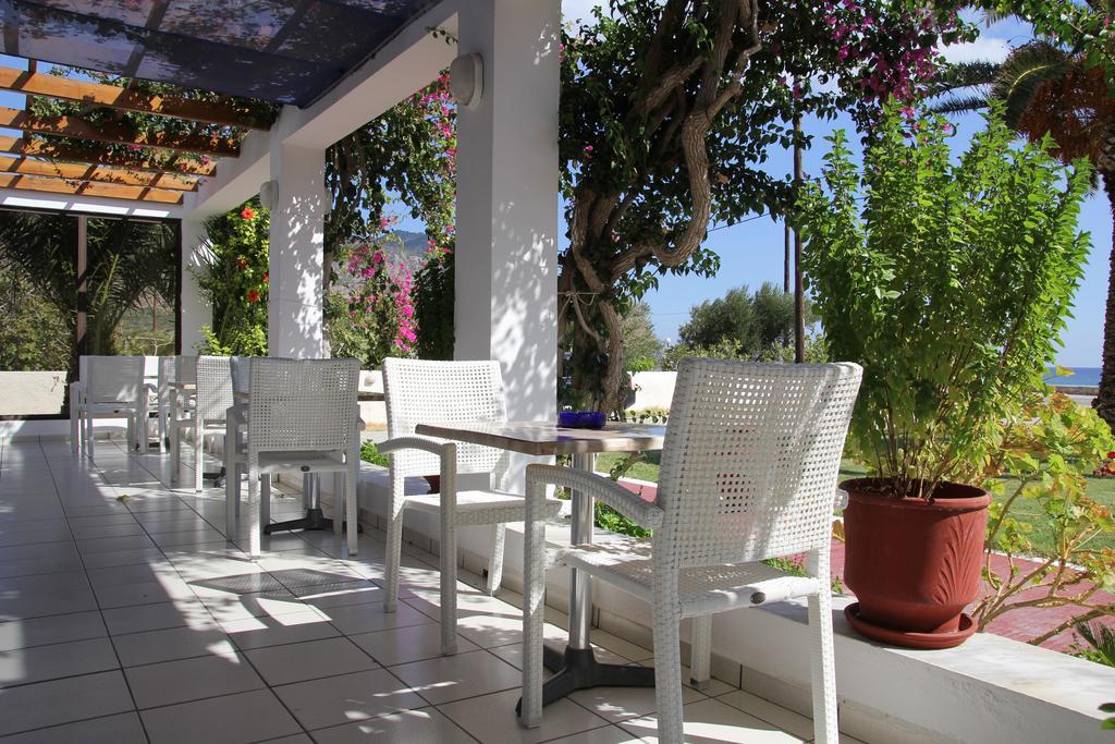 Mediterranean Hotel Karpathos Exteriör bild